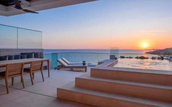 ROOF TOP DUPLEX SUITE WITH PRIVATE POOL